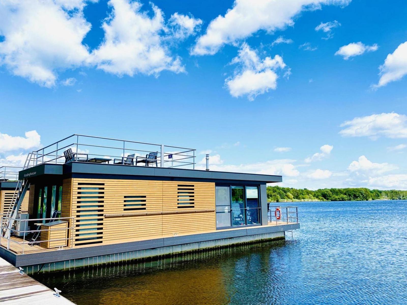 Vakantie & Resort Leukermeer Well  Exterior photo
